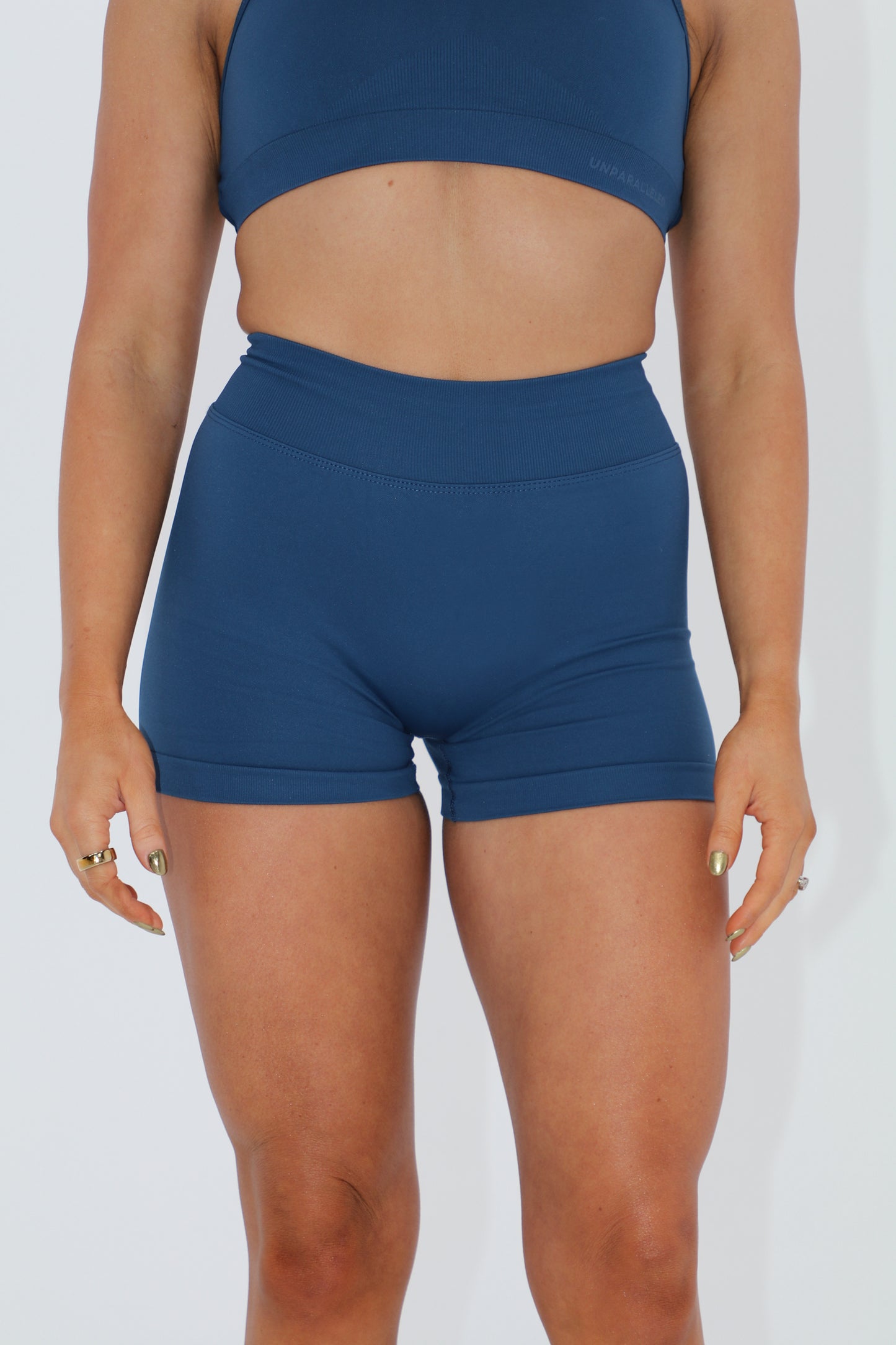Seamless Sculpt V Back Shorts