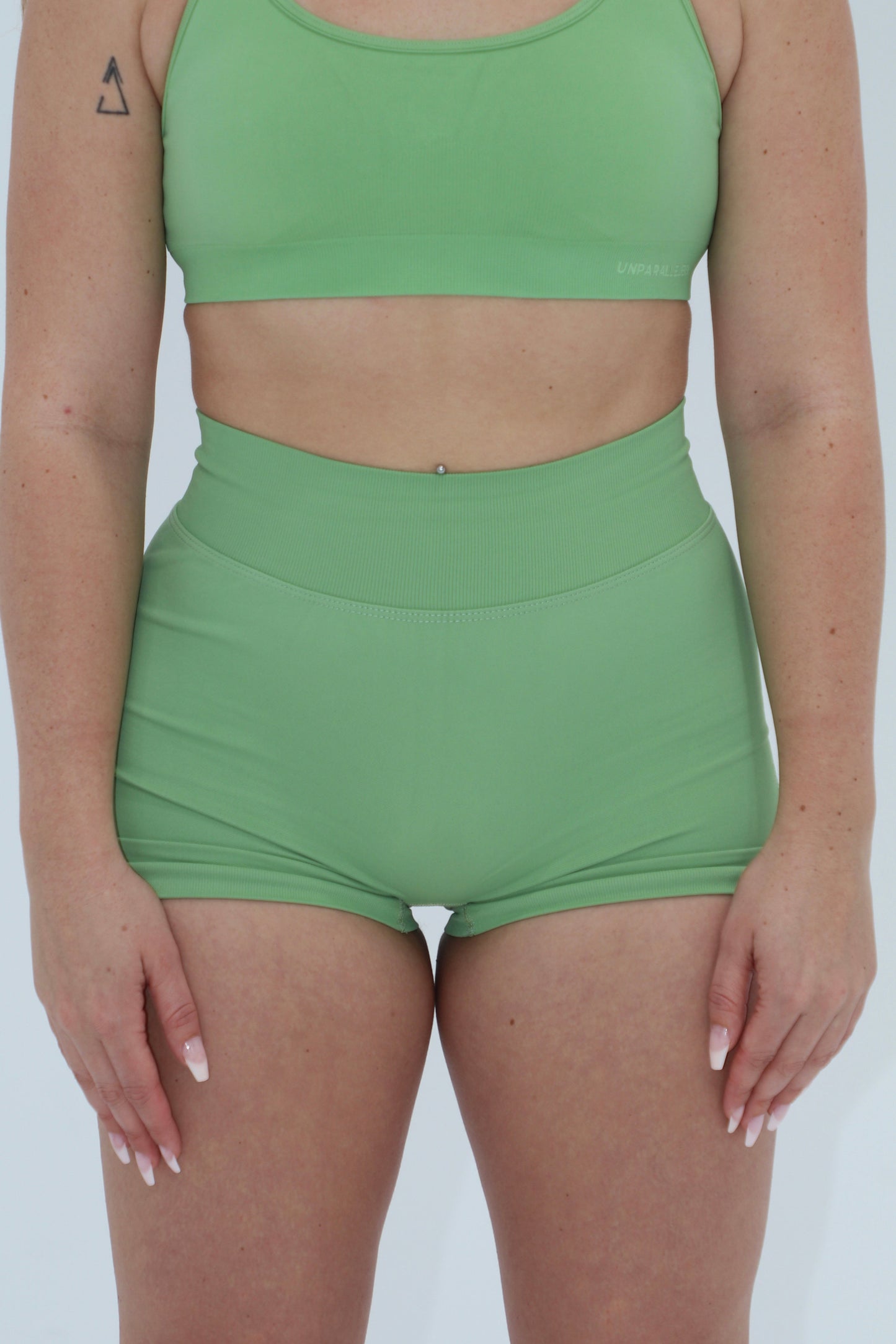 Seamless Sculpt V Back Shorts